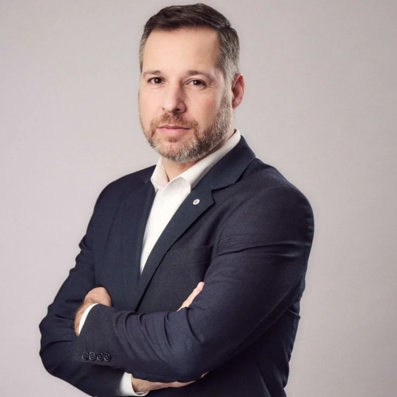Gábor Radványi&nbsp;